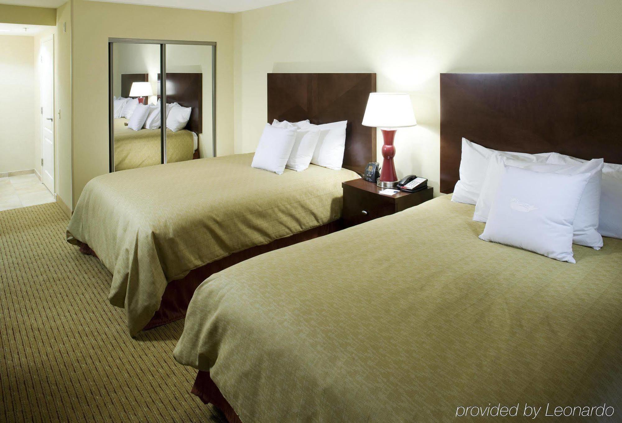 Homewood Suites By Hilton Fresno Airport/Кловіс Номер фото