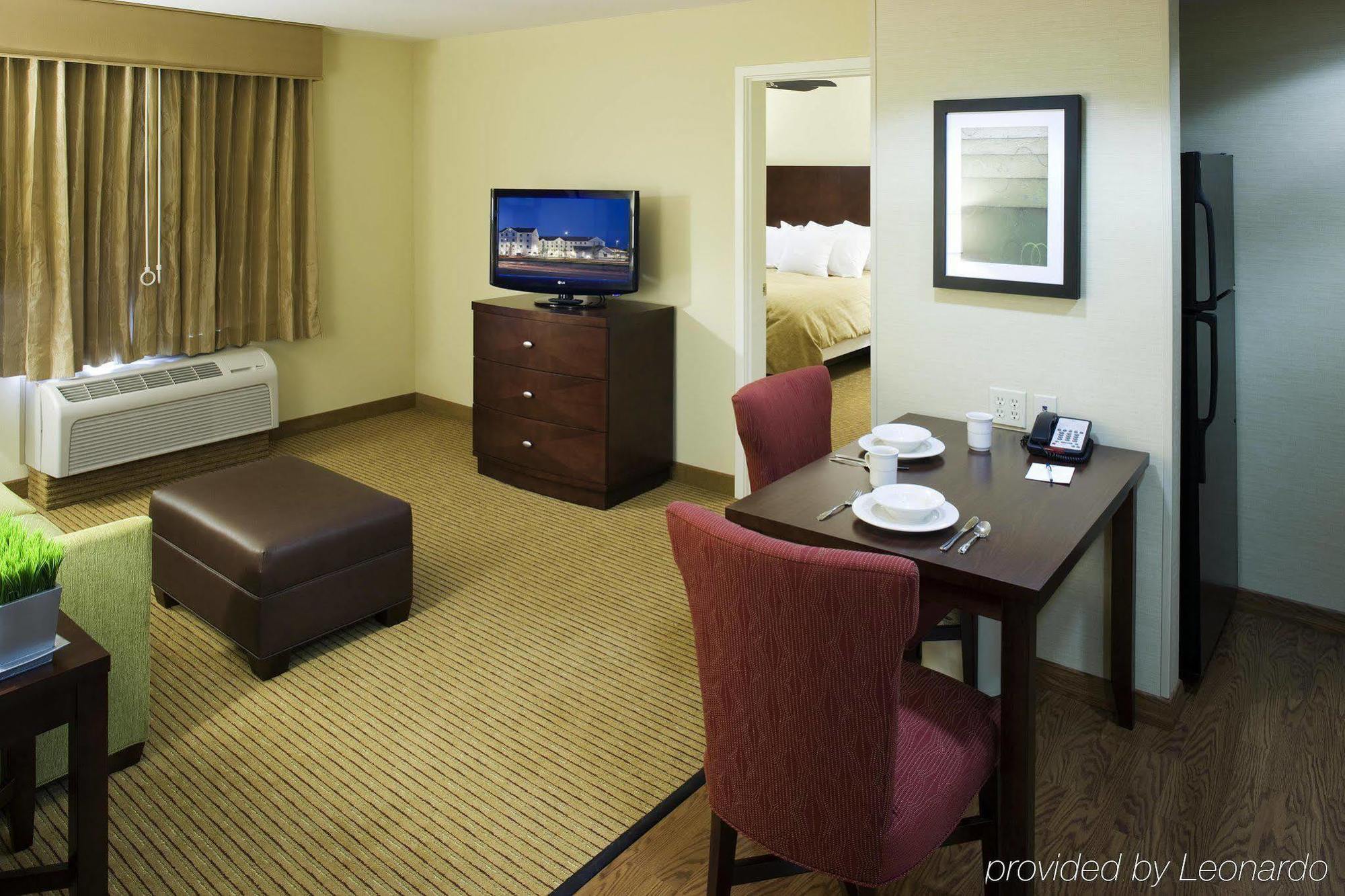 Homewood Suites By Hilton Fresno Airport/Кловіс Номер фото